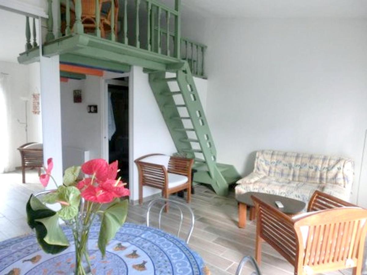 Studio A Theoule Sur Mer A 400 M De La Plage Avec Vue Sur La Mer Terrasse Amenagee Et Wifi Leilighet Eksteriør bilde